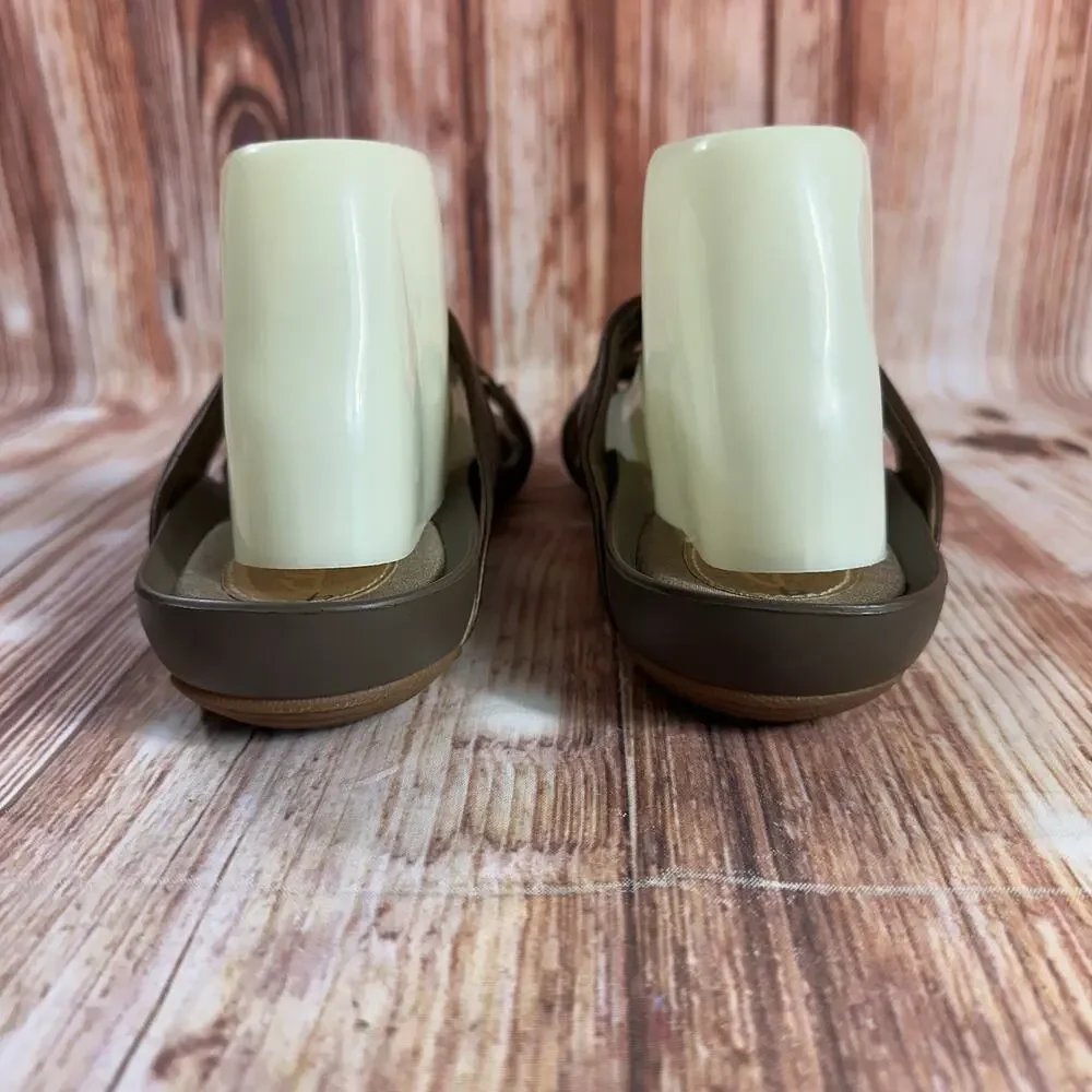 Clarks Sandals Sz 9 Bronze Leather Open Toe Slides Flip Flops Thong Flats Shoes - Picture 4 of 11